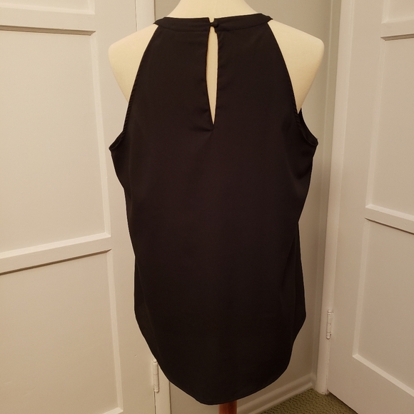 (#9) Beautiful New York & Co. Detailed Halter Top - Picture 2 of 7